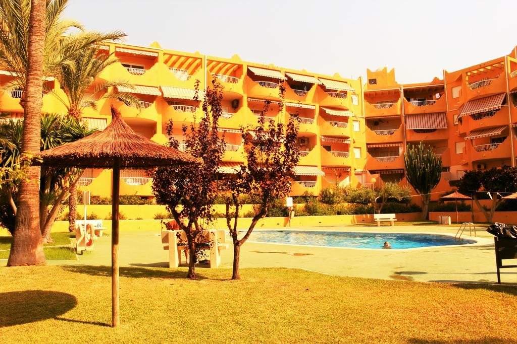 Coveta Beach Apartament El Campello Bagian luar foto